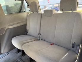 2011 TOYOTA SIENNA VAN V6, 3.5 LITER LE MINIVAN 4D