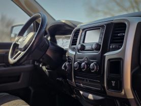 2015 RAM 1500 QUAD CAB PICKUP V8, HEMI, 5.7 LITER SLT PICKUP 4D 6 1/3 FT