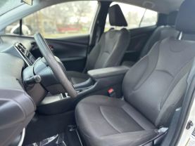 2019 TOYOTA PRIUS