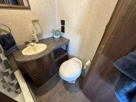 Used 2018 HEARTLAND PROWLER LYNX TRAVEL TRAILER - 30LX - LA Auto Star located in Virginia Beach, VA