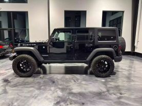 2017 JEEP WRANGLER UNLIMITED SUV V6, 3.6 LITER RUBICON SPORT UTILITY 4D