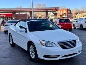 2011 CHRYSLER 200