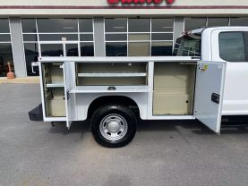 2020 FORD F250 SUPER DUTY SUPER CAB 8FT KNAPHEIDE SERVICE BED TRUCK SERVICE/UTILITY TRUCKS V8, 6.2 LITER XL PICKUP 4D - Eddies Auto Sales