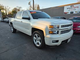 2015 CHEVROLET SILVERADO 1500 CREW CAB PICKUP V8, ECOTEC3, 5.3 LITER LT PICKUP 4D 5 3/4 FT