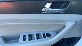 2016 Hyundai Sonata - Image 12