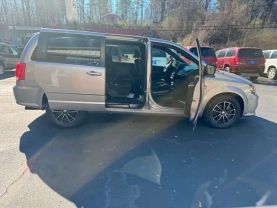 2016 DODGE GRAND CARAVAN PASSENGER PASSENGER V6, FLEX FUEL, 3.6 LITER SE MINIVAN 4D