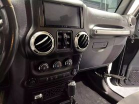 2017 JEEP WRANGLER UNLIMITED SUV V6, 3.6 LITER RUBICON SPORT UTILITY 4D