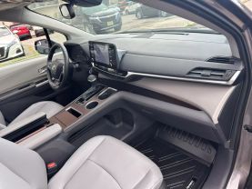 2022 TOYOTA SIENNA