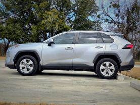 2021 TOYOTA RAV4 HYBRID SUV 4-CYL, HYBRID, 2.5 LITER XLE SPORT UTILITY 4D