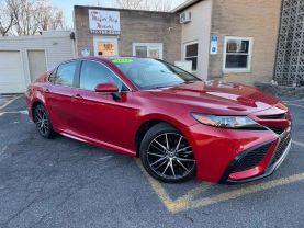 2022 TOYOTA CAMRY SEDAN 4-CYL, 2.5 LITER SE SEDAN 4D at Major Key Motors - used car dealership in Lebanon, PA.
