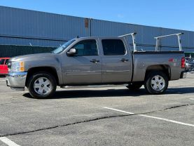2013 CHEVROLET SILVERADO 1500 CREW CAB PICKUP V8, FLEX FUEL, 5.3 LITER LT PICKUP 4D 5 3/4 FT