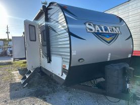 2017 SALEM BY FOREST RIVER SALEM - - 31KQBTS