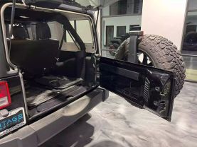 2017 JEEP WRANGLER UNLIMITED SUV V6, 3.6 LITER RUBICON SPORT UTILITY 4D
