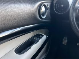 2013 MINI PACEMAN