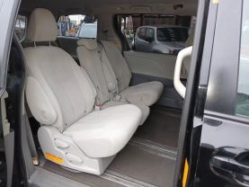 2012 TOYOTA SIENNA