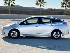2016 TOYOTA PRIUS HATCHBACK 4-CYL, HYBRID, 1.8 LITER TWO HATCHBACK 4D