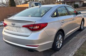 2016 Hyundai Sonata - Image 10