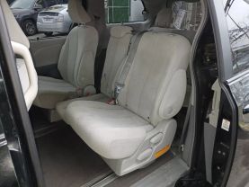 2012 TOYOTA SIENNA