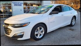 2019 Chevrolet Malibu Ls Sedan 4d - Image 2