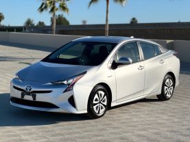 2016 TOYOTA PRIUS HATCHBACK 4-CYL, HYBRID, 1.8 LITER TWO HATCHBACK 4D