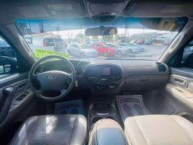 2005 TOYOTA SEQUOIA SUV V8, 4.7 LITER SR5 SPORT UTILITY 4D