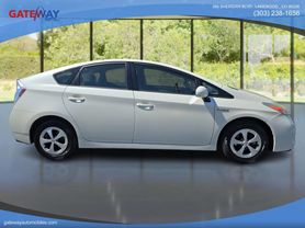 2015 TOYOTA PRIUS HATCHBACK 4-CYL, HYBRID, 1.8 LITER FOUR HATCHBACK 4D