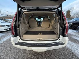 2019 CADILLAC ESCALADE SUV V8, 6.2 LITER LUXURY SPORT UTILITY 4D