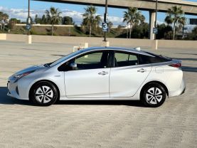 2016 TOYOTA PRIUS HATCHBACK 4-CYL, HYBRID, 1.8 LITER TWO HATCHBACK 4D