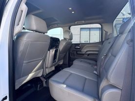 2017 Chevrolet Silverado 3500 Hd Crew Cab & Chassis - Image 28