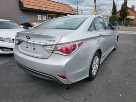 2012 HYUNDAI SONATA SEDAN 4-CYL, HYBRID, 2.4 LITER HYBRID SEDAN 4D