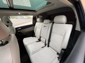 2019 VOLKSWAGEN TIGUAN SUV 4-CYL, TURBO, 2.0 LITER 2.0T SE SPORT UTILITY 4D