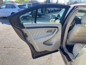 2015 FORD TAURUS