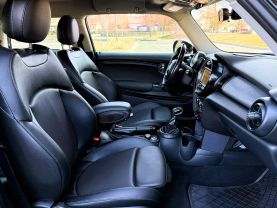 2015 MINI HARDTOP 2 DOOR HATCHBACK MIDNIGHT BLACK METALLIC AUTOMATIC - Capital City Auto