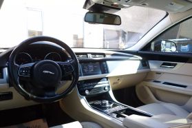 2017 JAGUAR XF SEDAN 4-CYL, TURBO DIESEL, 2.0 LITER XF 20D PREMIUM SEDAN 4D