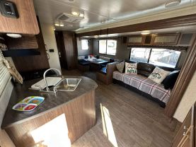 Used 2018 HEARTLAND PROWLER LYNX TRAVEL TRAILER - 30LX - LA Auto Star located in Virginia Beach, VA