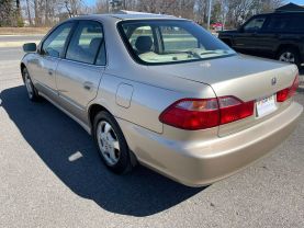 2000 Honda Accord - Image 5