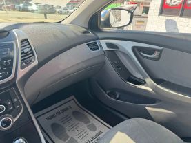 2016 HYUNDAI ELANTRA SEDAN 4-CYL, 1.8 LITER SE SEDAN 4D