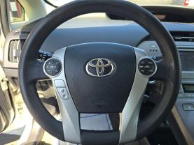 2015 TOYOTA PRIUS HATCHBACK 4-CYL, HYBRID, 1.8 LITER FOUR HATCHBACK 4D