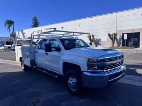 2017 Chevrolet Silverado 3500 Hd Crew Cab & Chassis - Image 9