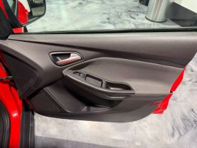 2013 FORD FOCUS HATCHBACK 4-CYL, PZEV, 2.0 LITER SE HATCHBACK 4D