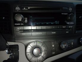 2012 TOYOTA SIENNA