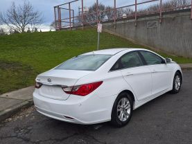 2013 HYUNDAI SONATA SEDAN 4-CYL, 2.4 LITER GLS SEDAN 4D