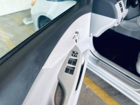 2013 TOYOTA COROLLA SEDAN 4-CYL, 1.8 LITER S SEDAN 4D
