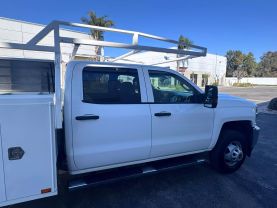 2017 Chevrolet Silverado 3500 Hd Crew Cab & Chassis - Image 15
