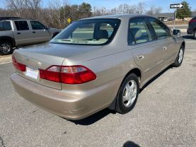 2000 Honda Accord - Image 7