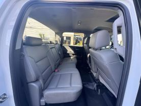 2017 Chevrolet Silverado 3500 Hd Crew Cab & Chassis - Image 31