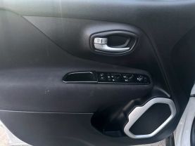2018 Jeep Renegade Sport Suv 4d - Image 16