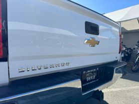 2018 CHEVROLET SILVERADO 1500 CREW CAB PICKUP V8, ECOTEC3, 5.3 LITER LT PICKUP 4D 5 3/4 FT