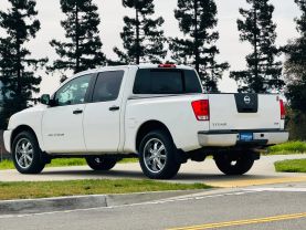 2010 NISSAN TITAN CREW CAB