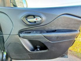 2014 Jeep Cherokee Limited Sport Utility 4d - Image 33